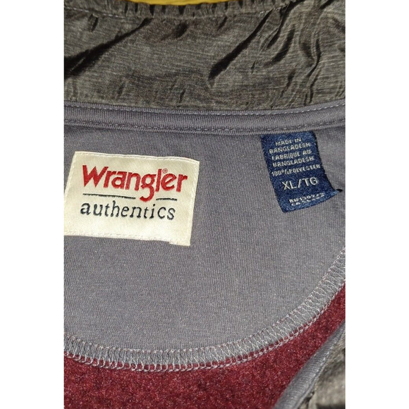 WRANGLER Authentics Men’s Fleece Quarter-Zip Red Sweater Fleece Interior Soft - Picture 3 of 4